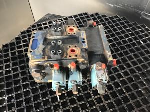 Liebherr Bloc de valves